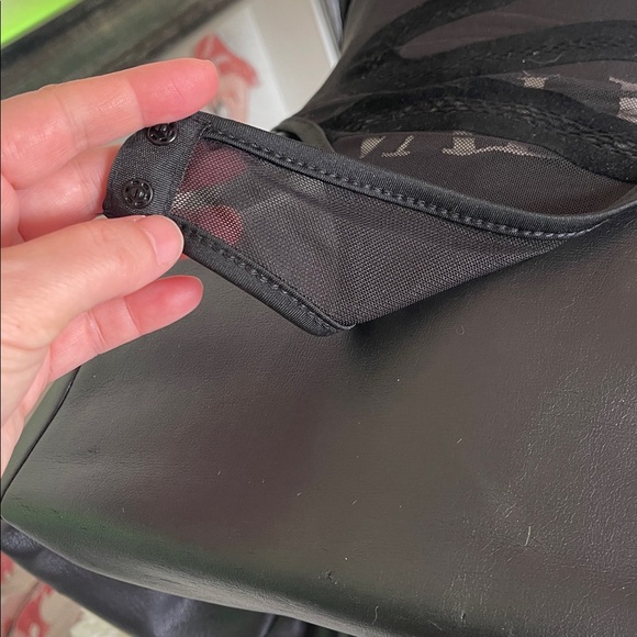 Black Snake Design Women Top no name brand - Picture 7 of 10